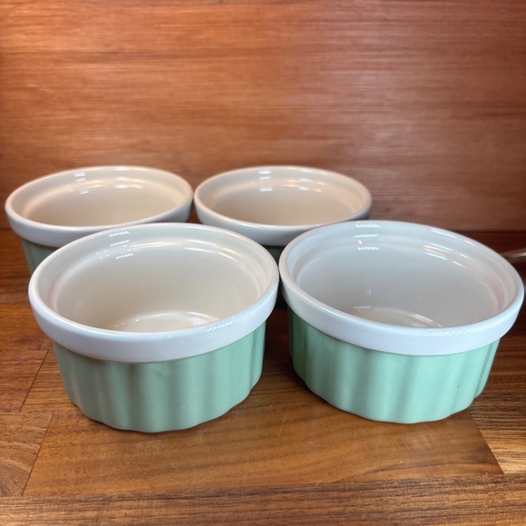 Set of 4 Ceramic 4oz Ribbed Ramekins Natural Elements Dessert Custard Green - Picture 2 of 8